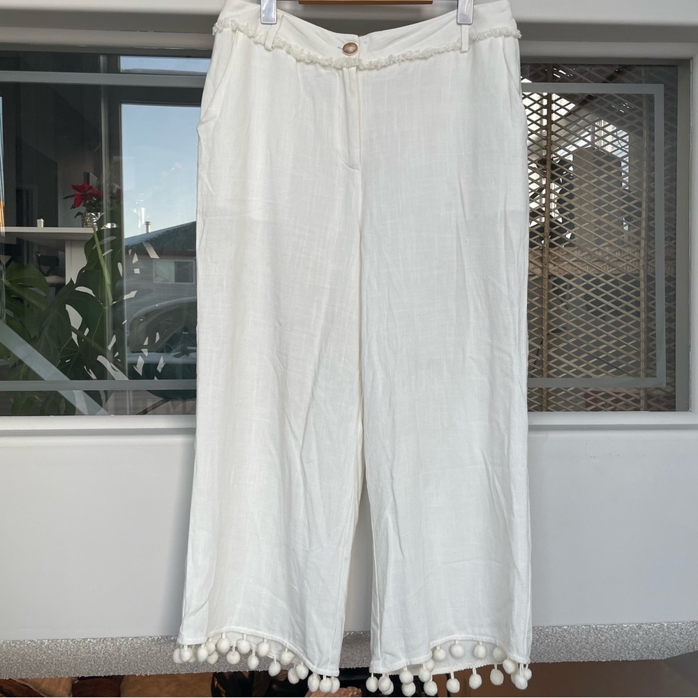 Cool, Retro Anthropologie Pom Pom Fringe Wide Leg Capri Pants Linen Blend Size L
